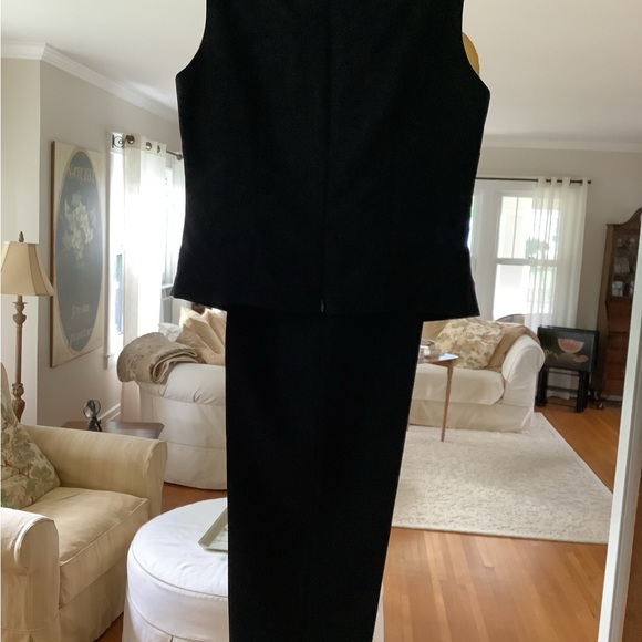 Gorgeous, sleeveless, Breakin loose pants suit size 9/10 - Picture 2 of 13